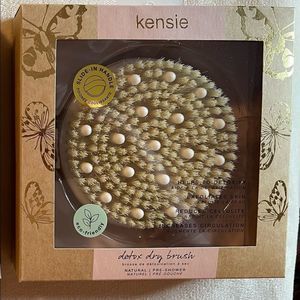 🛍️4/$35🛍️ Kensie Detox Dry Brush